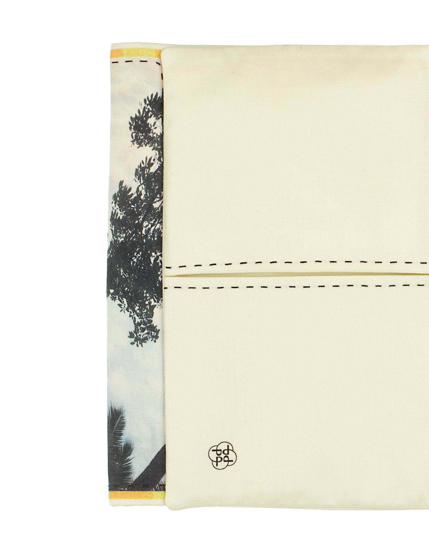 A WEEK TRAVEL POUCH/
POCHON DE VOYAGE 1 SEMAINE